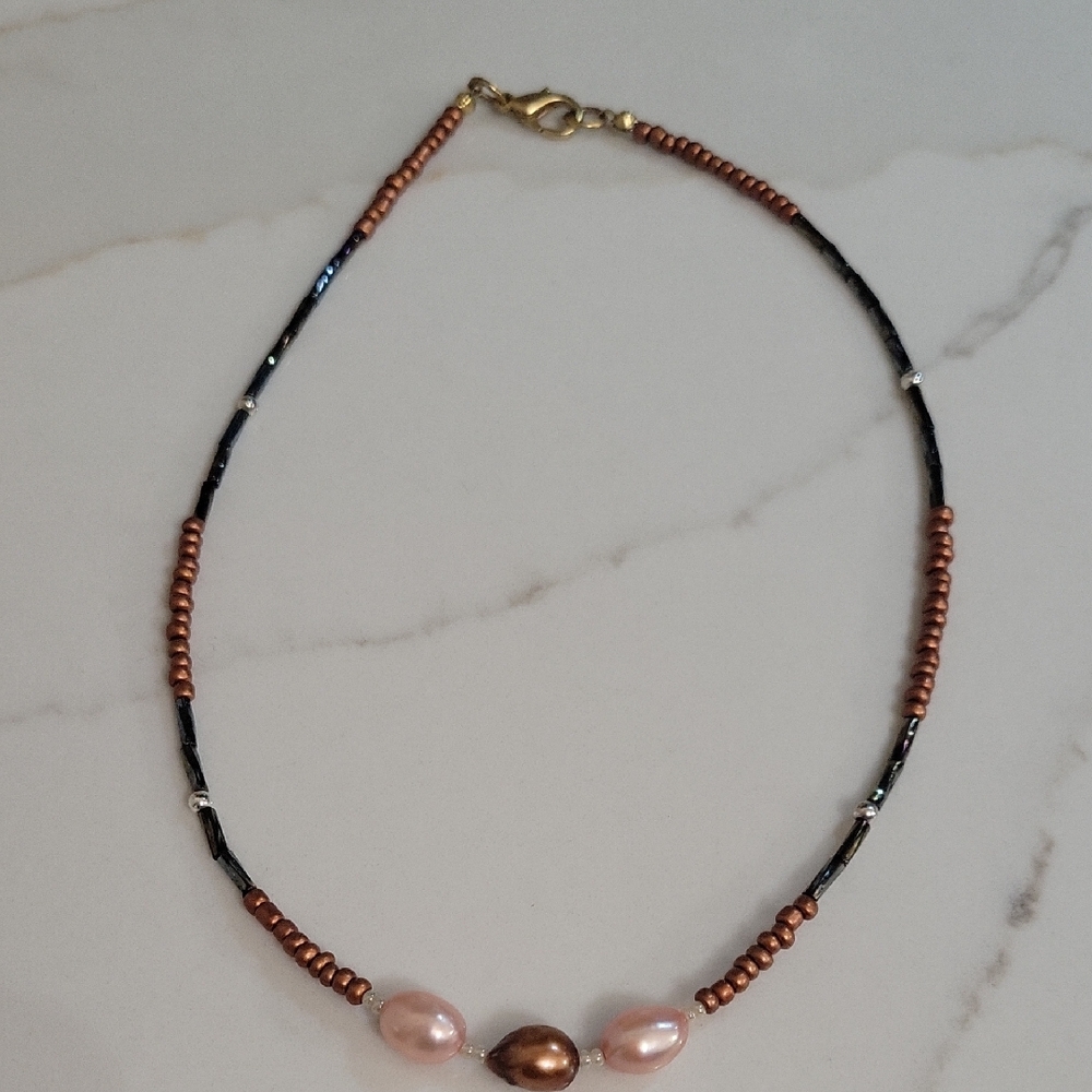 Elegant Beaded Necklace with Pink and Brown Freshwater Pearls.